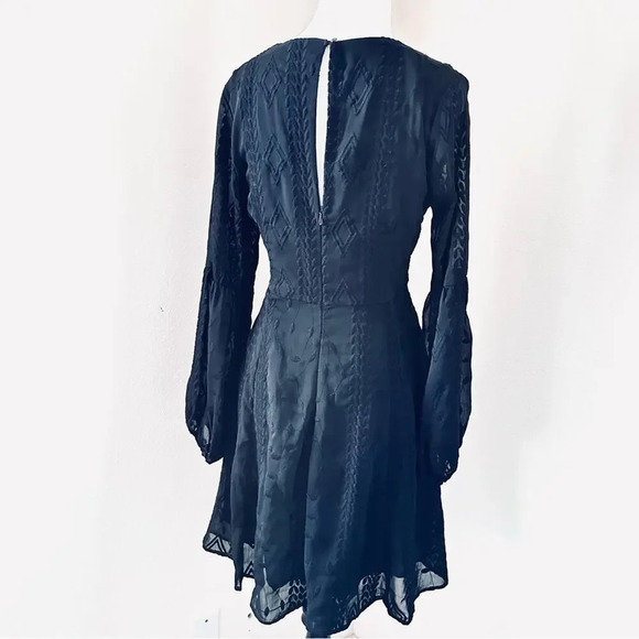ASTR The Label Black Embroidered Fit and Flare Cocktail Dress Medium - Picture 5 of 15